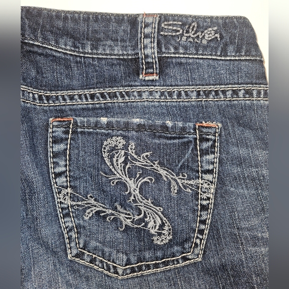 Silver Jeans - Picture 3 of 7